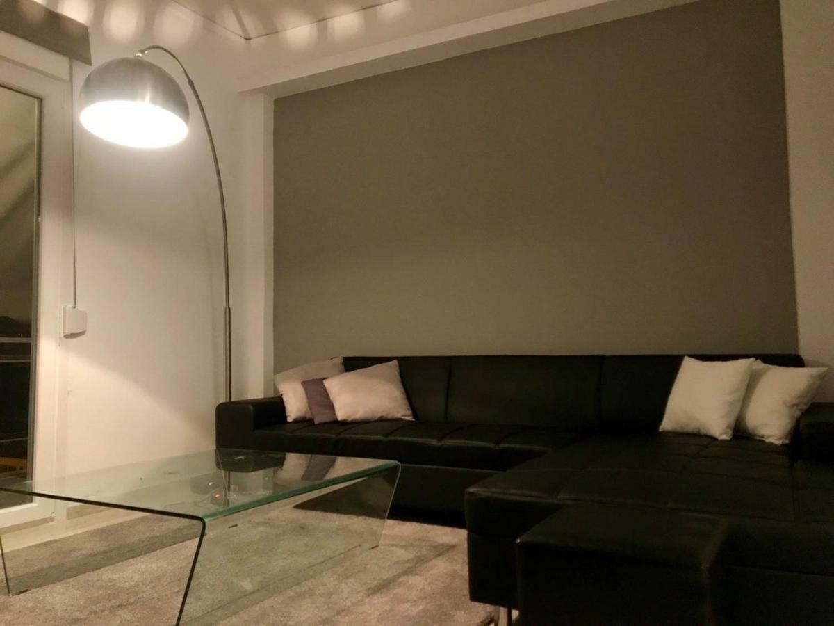 Renovated Minimal Apartment Next To Metro Atene Esterno foto