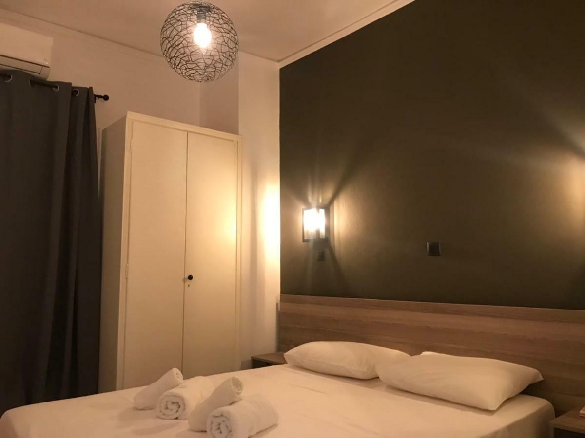 Renovated Minimal Apartment Next To Metro Atene Esterno foto