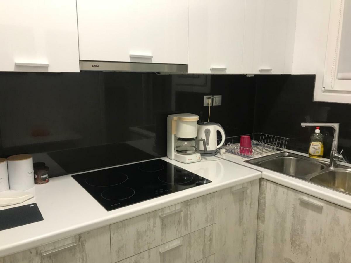 Renovated Minimal Apartment Next To Metro Atene Esterno foto