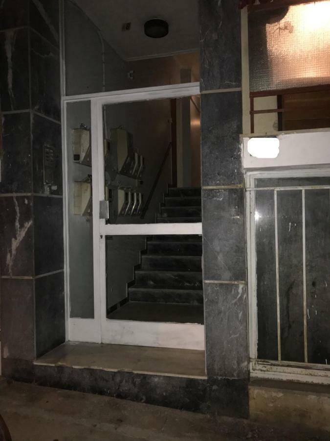 Renovated Minimal Apartment Next To Metro Atene Esterno foto