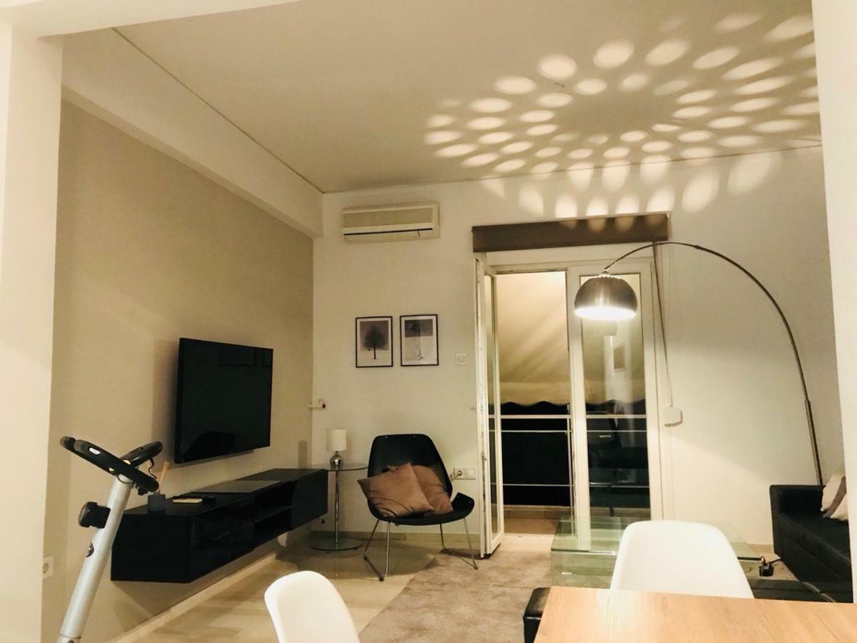Renovated Minimal Apartment Next To Metro Atene Esterno foto